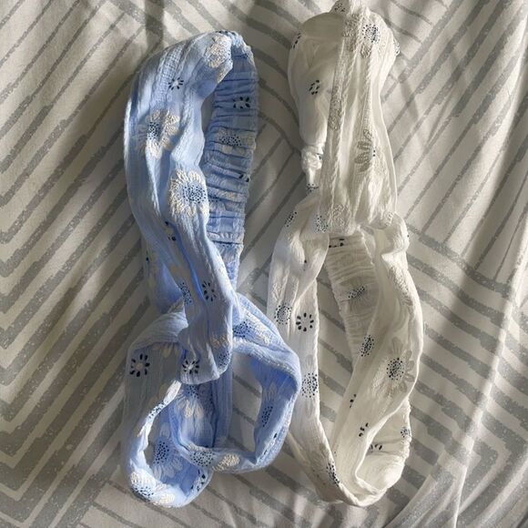 🌼3/$15🌼 Pair of stretchy headbands - Picture 3 of 7
